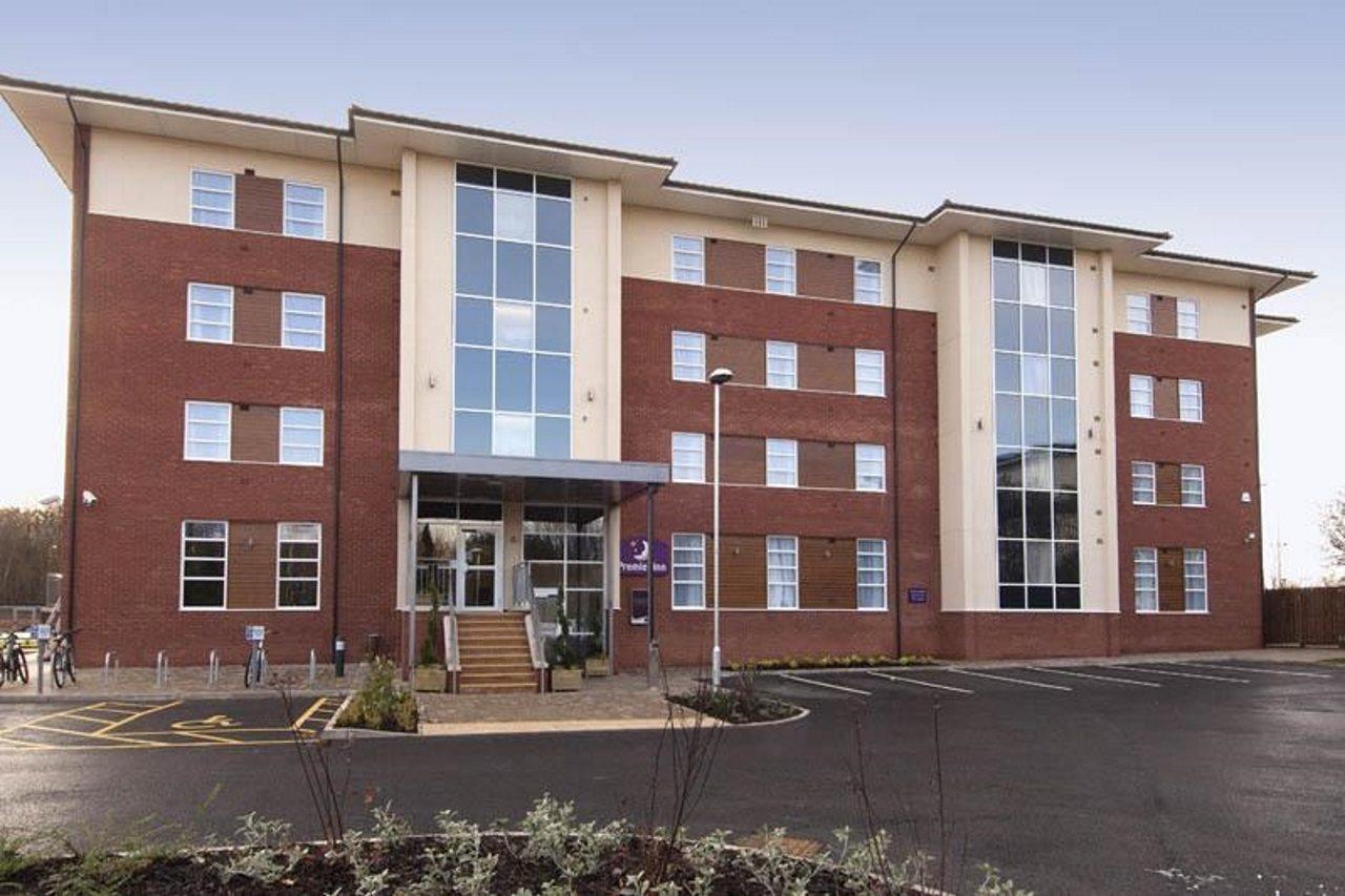 PREMIER INN BURTON ON TRENT CENTRAL BURTON UPON TRENT 3